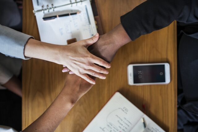 fusion-absorption entre deux entreprises